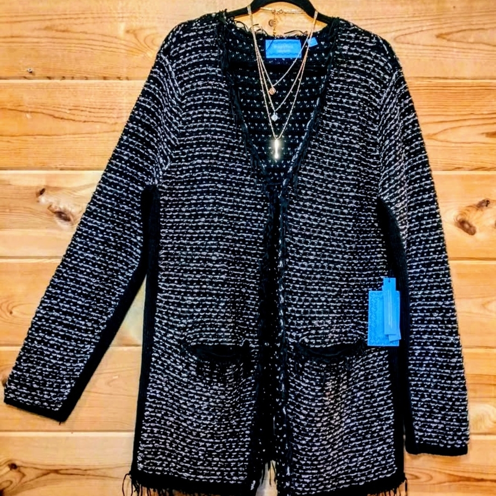 Vera Wang - Simply Vera Black and White Cardigan Sweater